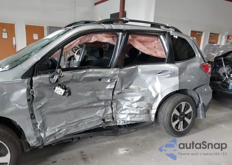 2018 Subaru Forester 2.5I Premium z USA, uszkodzony, nr VIN JF2SJAEC8JH411195